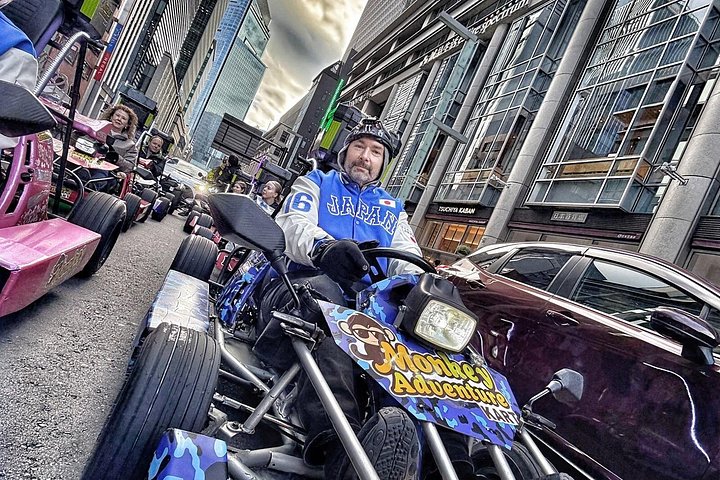 Sensatiezoekers genieten van een levendige go-kart tour langs beroemde bezienswaardigheden van Tokio zoals Skytree en Akihabara, foto 10 | wizardtrip