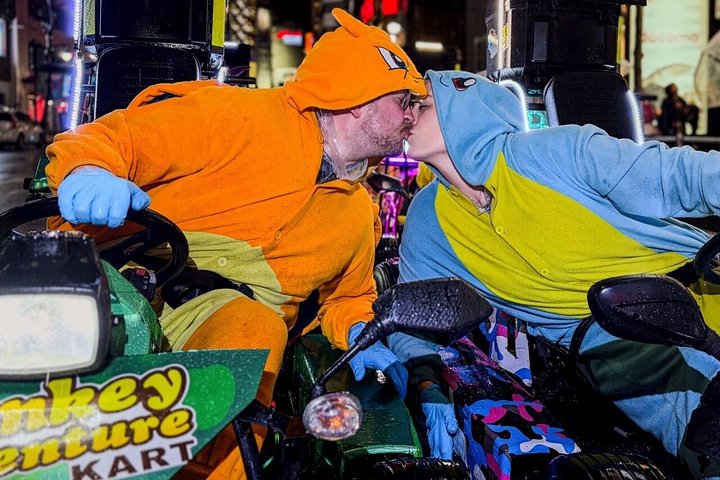 Sensatiezoekers genieten van een levendige go-kart tour langs beroemde bezienswaardigheden van Tokio zoals Skytree en Akihabara, foto 19 | wizardtrip