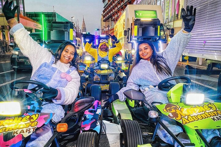 Tour en go-kart por distritos icónicos de Tokio como Shibuya Crossing, con karts personalizados y oportunidades fotográficas, foto 7 | wizardtrip