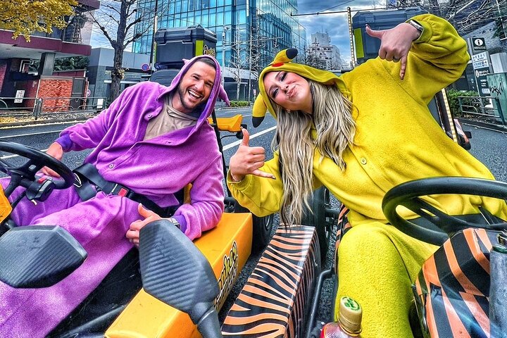 Tour en go-kart por distritos icónicos de Tokio como Shibuya Crossing, con karts personalizados y oportunidades fotográficas, foto 8 | wizardtrip