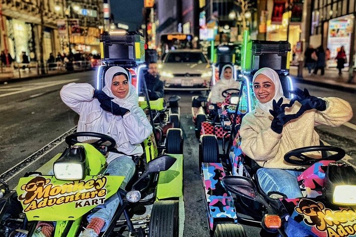 Tour en go-kart por distritos icónicos de Tokio como Shibuya Crossing, con karts personalizados y oportunidades fotográficas, foto 15 | wizardtrip