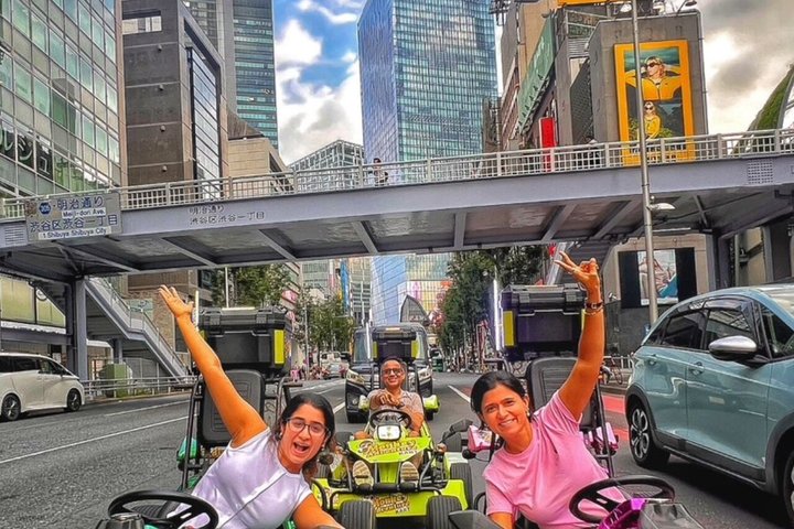 Tour en go-kart por distritos icónicos de Tokio como Shibuya Crossing, con karts personalizados y oportunidades fotográficas, foto 20 | wizardtrip