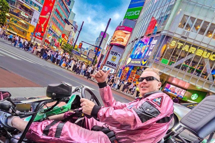 Tour en go-kart por distritos icónicos de Tokio como Shibuya Crossing, con karts personalizados y oportunidades fotográficas, foto 21 | wizardtrip