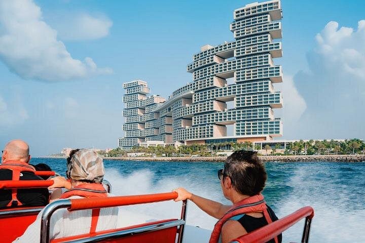 Experience a thrilling speedboat tour in Dubai, showcasing the Marina, Palm Jumeirah, and Burj Al Arab, photo 8 | wizardtrip