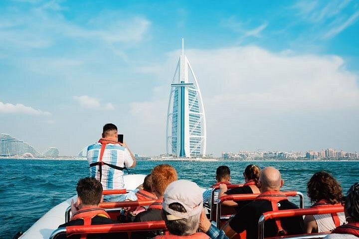 Experience a thrilling speedboat tour in Dubai, showcasing the Marina, Palm Jumeirah, and Burj Al Arab, photo 10 | wizardtrip