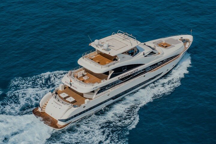 Luksus superyacht-cruise i Dubai med DJ, svømming og åpen bar, foto 16 | wizardtrip