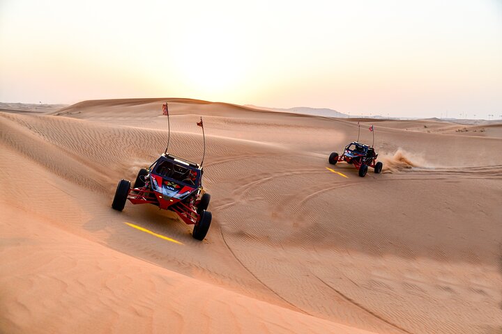 Private dune buggy and sandboarding adventure in the Dubai desert, photo 7 | wizardtrip