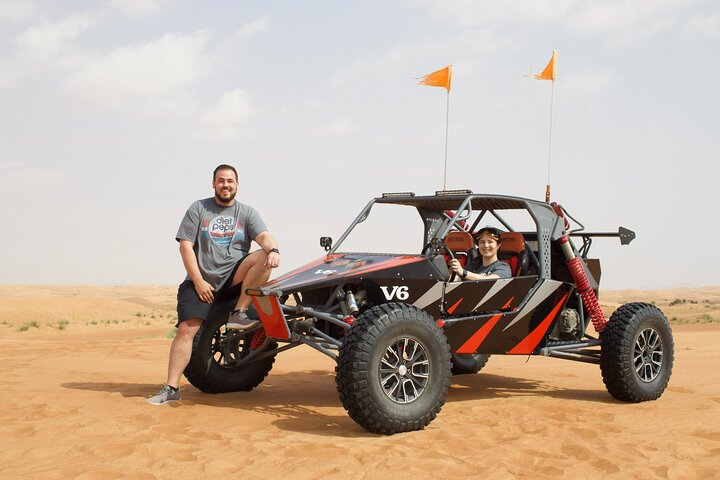 Private dune buggy and sandboarding adventure in the Dubai desert, photo 9 | wizardtrip