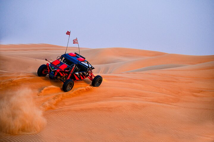 Private dune buggy and sandboarding adventure in the Dubai desert, photo 10 | wizardtrip