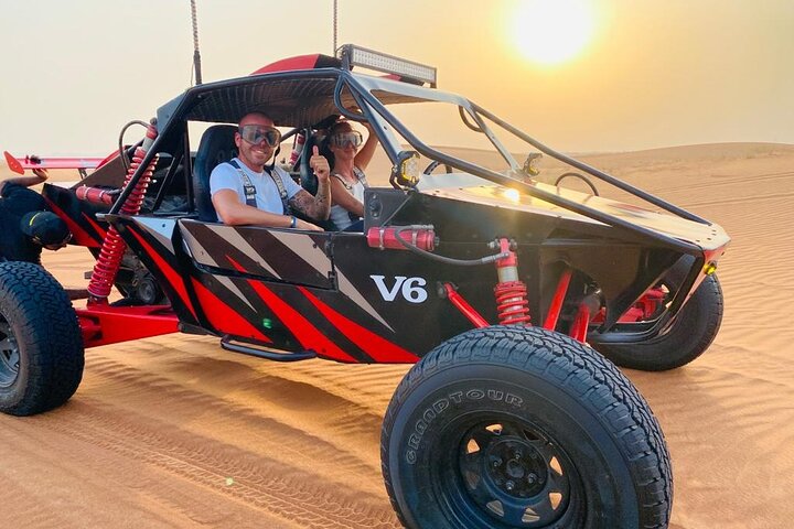 Private dune buggy and sandboarding adventure in the Dubai desert, photo 11 | wizardtrip
