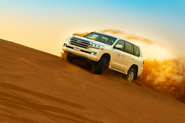 Private dune buggy and sandboarding adventure in the Dubai desert, photo 17 | wizardtrip