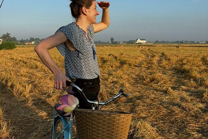 Explore the vibrant Mekong Delta with a 2-day homestay, cycling, kayaking, and cultural experiences in Vietnam, photo 27 | wizardtrip