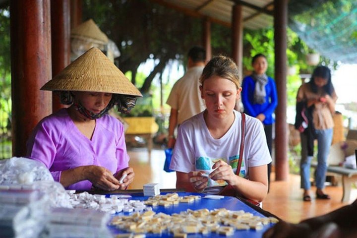 Explore the vibrant Mekong Delta with a 2-day homestay, cycling, kayaking, and cultural experiences in Vietnam, photo 42 | wizardtrip