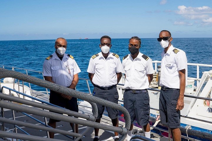 Erkunden Sie die lebendige Unterwasserwelt von Barbados auf einer U-Boot-Tour und entdecken Sie Meereslebewesen und Schiffswracks, Foto 10 | wizardtrip