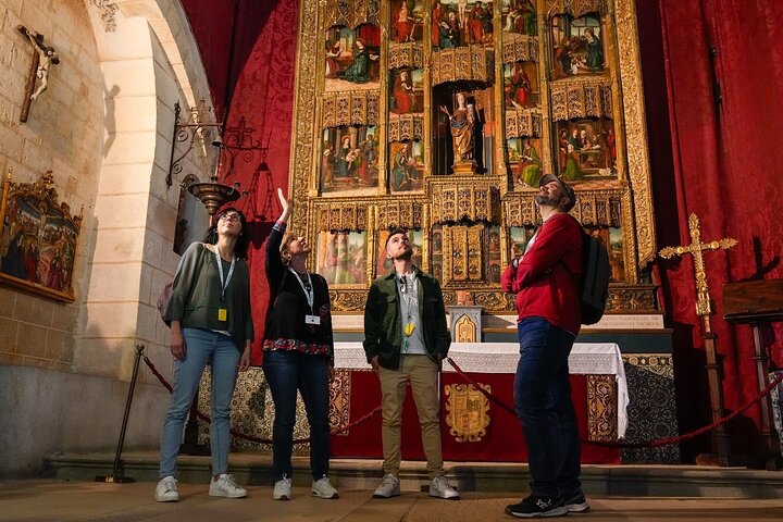 Udforsk Segovias historiske vartegn, herunder det romerske akvædukt, Alcázar og katedralen, på en dagstur fra Madrid, foto 7 | wizardtrip
