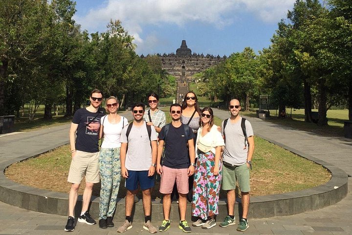 Full-day tour of Borobudur sunrise, Merapi Volcano, and Prambanan temples in Yogyakarta, Indonesia, photo 8 | wizardtrip