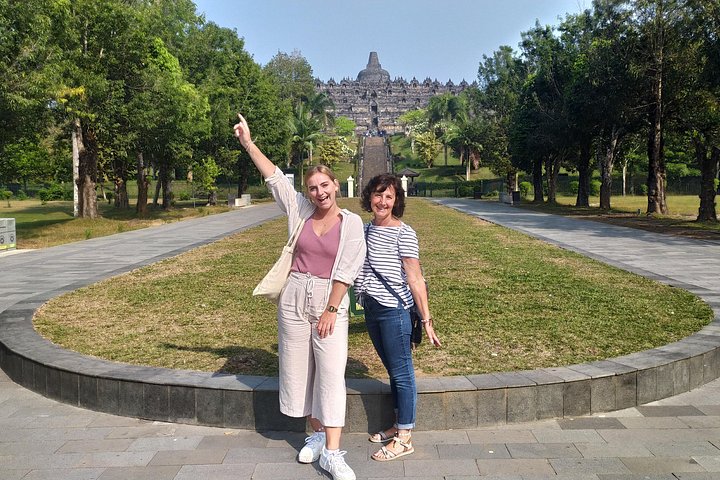Full-day tour of Borobudur sunrise, Merapi Volcano, and Prambanan temples in Yogyakarta, Indonesia, photo 22 | wizardtrip