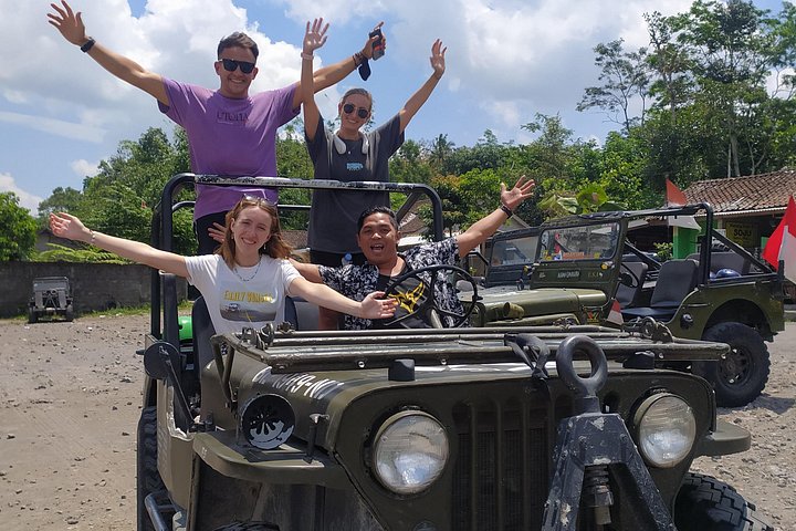 Full-day tour of Borobudur sunrise, Merapi Volcano, and Prambanan temples in Yogyakarta, Indonesia, photo 31 | wizardtrip