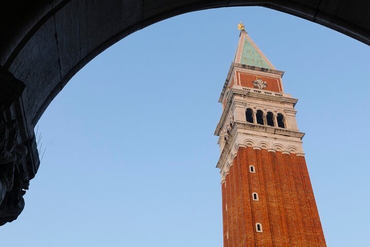 Guided tour of Doge's Palace and St. Mark's Basilica in Venice, Italy, photo 6 | wizardtrip
