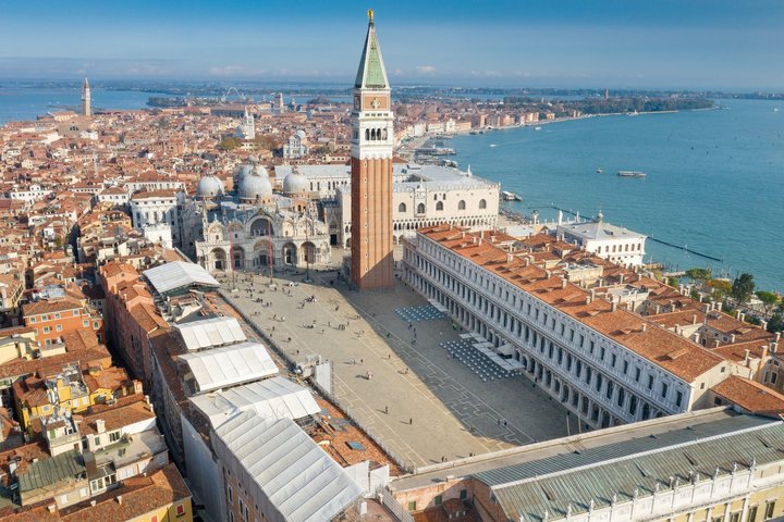 Guided tour of Doge's Palace and St. Mark's Basilica in Venice, Italy, photo 14 | wizardtrip