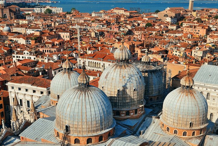 Guided tour of Doge's Palace and St. Mark's Basilica in Venice, Italy, photo 15 | wizardtrip