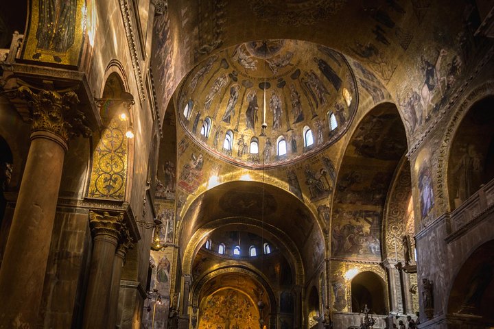 Venedig-tur med Dogepaladset, Markus-basilikaen og en gondoltur på Canal Grande, foto 20 | wizardtrip