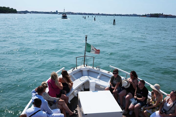 Tour guidato del vetro di Murano e delle case colorate di Burano a Venezia, foto 15 | wizardtrip