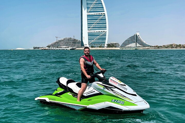 Dubai: 30-Minute Jet Ski Adventure to the Burj Al Arab | wizardtrip