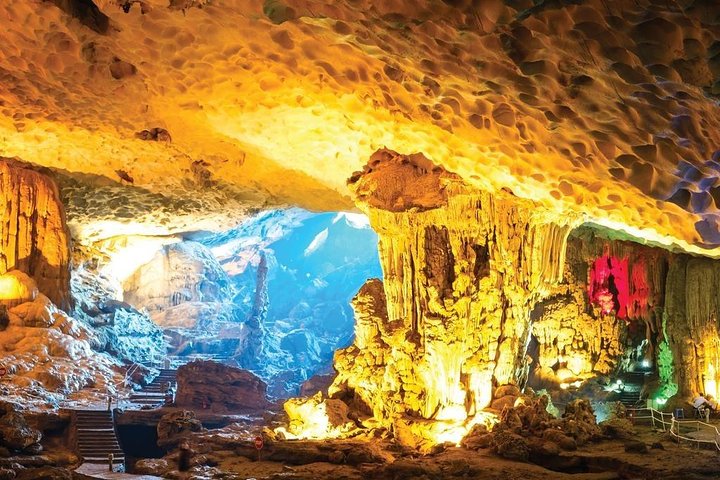 Overnight cruise adventure in Halong Bay, Vietnam, featuring limestone karsts, kayaking, and onboard dining, photo 16 | wizardtrip