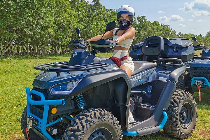Erleben Sie ein aufregendes ATV Quad Safari Abenteuer durch die malerischen Landschaften von Split, Kroatien, Foto 22 | wizardtrip
