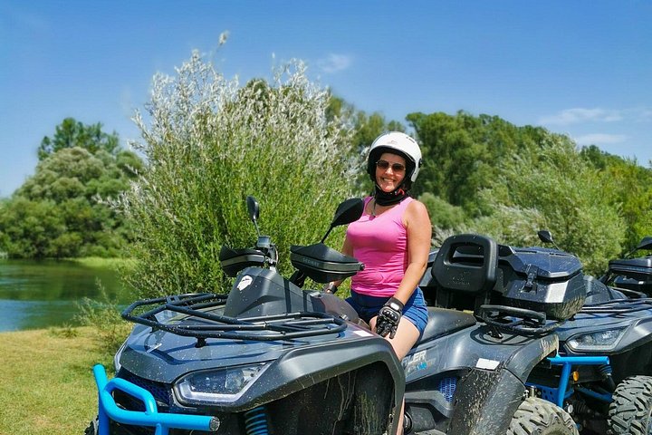Erleben Sie ein aufregendes ATV Quad Safari Abenteuer durch die malerischen Landschaften von Split, Kroatien, Foto 34 | wizardtrip