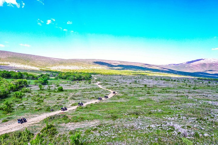 Erleben Sie ein aufregendes ATV Quad Safari Abenteuer durch die malerischen Landschaften von Split, Kroatien, Foto 48 | wizardtrip
