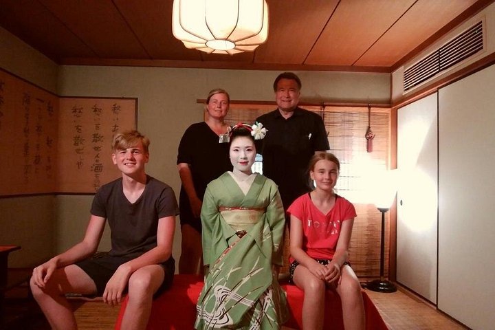 Private guided tour of Kyoto's iconic temples, shrines, and districts, photo 20 | wizardtrip