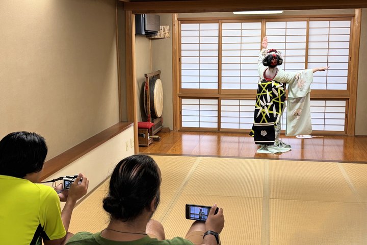 Découvrez la culture des geishas de Kyoto avec une balade dans Gion et une rencontre exclusive avec une maiko, photo 9 | wizardtrip