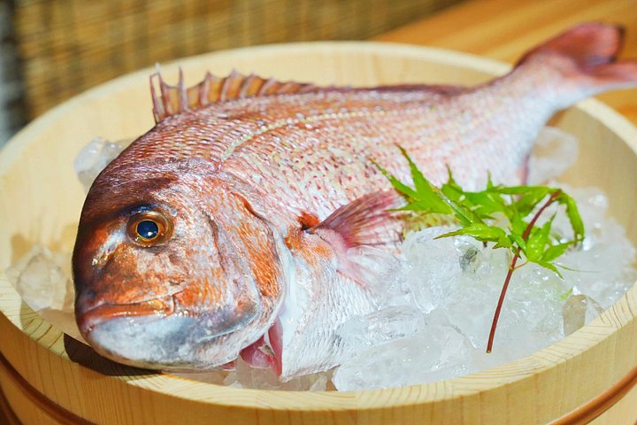 Learn to make authentic sushi in Tokyo with a professional chef in Tsukiji Market, photo 21 | wizardtrip