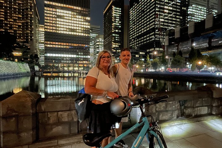 Udforsk Tokyos livlige gader og ikoniske vartegn på en elcykeltur, foto 31 | wizardtrip