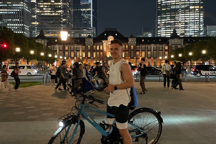 Udforsk Tokyos livlige gader og ikoniske vartegn på en elcykeltur, foto 32 | wizardtrip