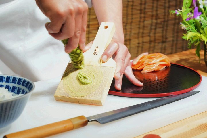 Experience Tokyo's Tsukiji Fish Market and a sushi-making class with a professional chef, photo 29 | wizardtrip