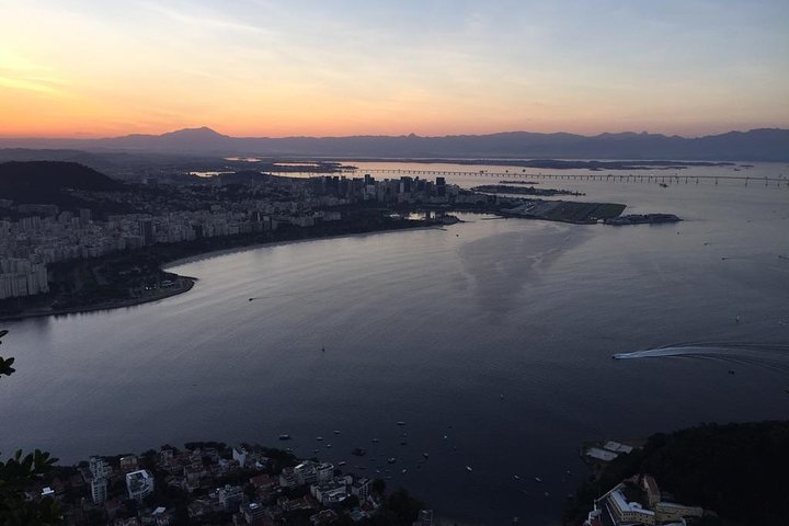 Vistas panorámicas de la icónica estatua del Cristo Redentor y el Pan de Azúcar de Río de Janeiro, foto 6 | wizardtrip
