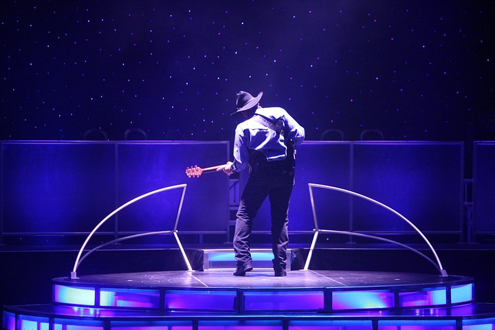 Live hyllestshow med musikklegender på Pepsi Legends Theater i Branson, Missouri, foto 10 | wizardtrip