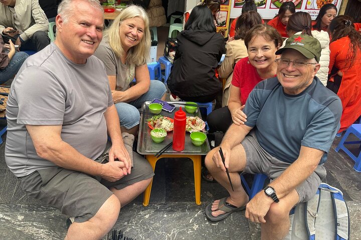 Explore Hanoi's vibrant street food scene and iconic Train Street on this guided culinary adventure, photo 11 | wizardtrip