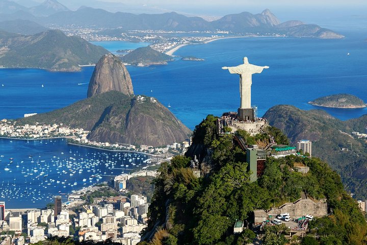 Full Day in Rio: Christ, Sugarloaf, Selarón & Barbecue Lunch | wizardtrip