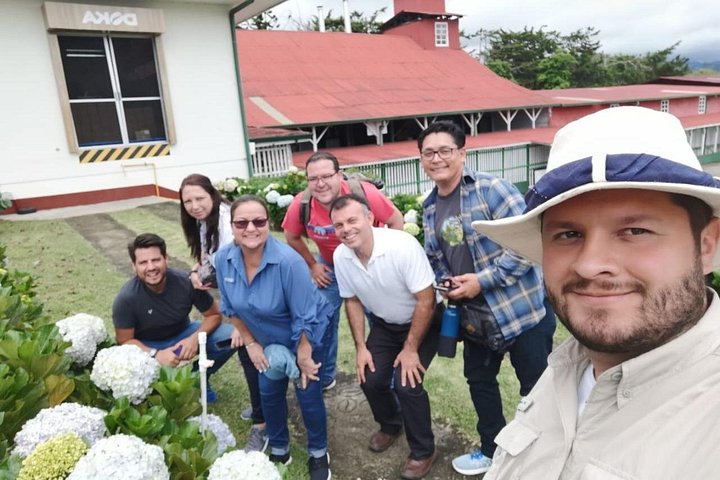 Dagstur fra San José med kaffeplantager, Poás vulkan og La Paz vandfaldshaver, foto 23 | wizardtrip