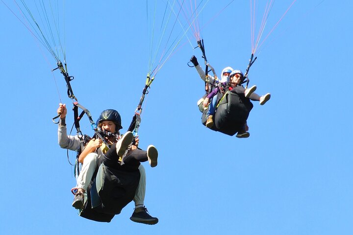 Experience thrilling paragliding flights over the scenic landscapes of Medellín, Colombia, photo 11 | wizardtrip