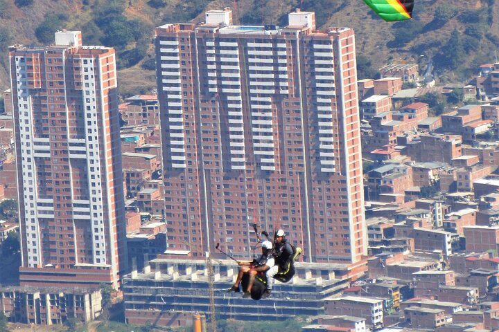 Experience thrilling paragliding flights over the scenic landscapes of Medellín, Colombia, photo 12 | wizardtrip