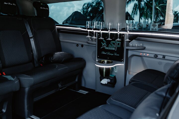 Service de transfert privé de luxe en van depuis l'aéroport de Cancun avec WiFi et commodités, photo 11 | wizardtrip