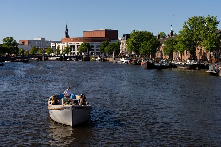 Amsterdams kanalkryssning i öppen båt med stadens landmärken, foto 10 | wizardtrip