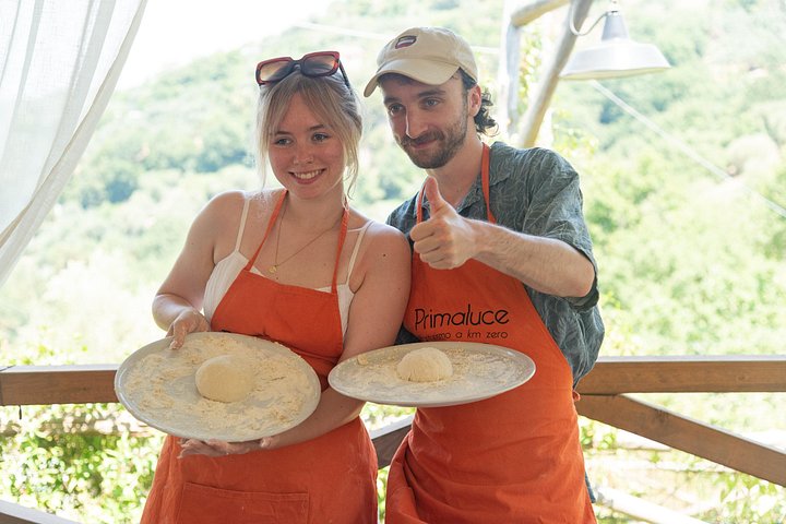 Enjoy authentic Italian pizza making, wine tasting, and limoncello at a Sorrento farm, photo 6 | wizardtrip