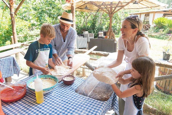 Enjoy authentic Italian pizza making, wine tasting, and limoncello at a Sorrento farm, photo 10 | wizardtrip