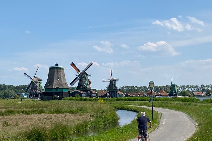 E-bike tour from Amsterdam to Zaanse Schans windmills and Zaandam countryside, photo 21 | wizardtrip